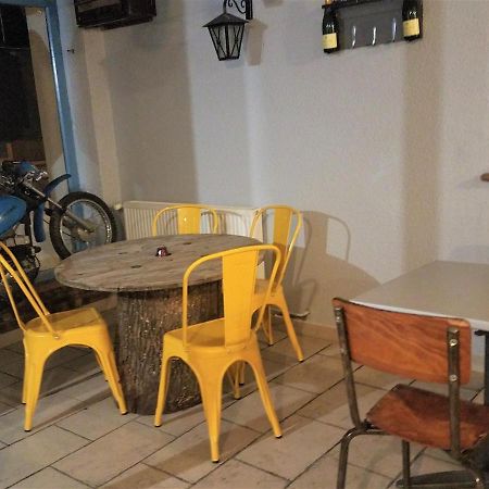 L'Auberge Des Voyageurs Ménigoute Εξωτερικό φωτογραφία